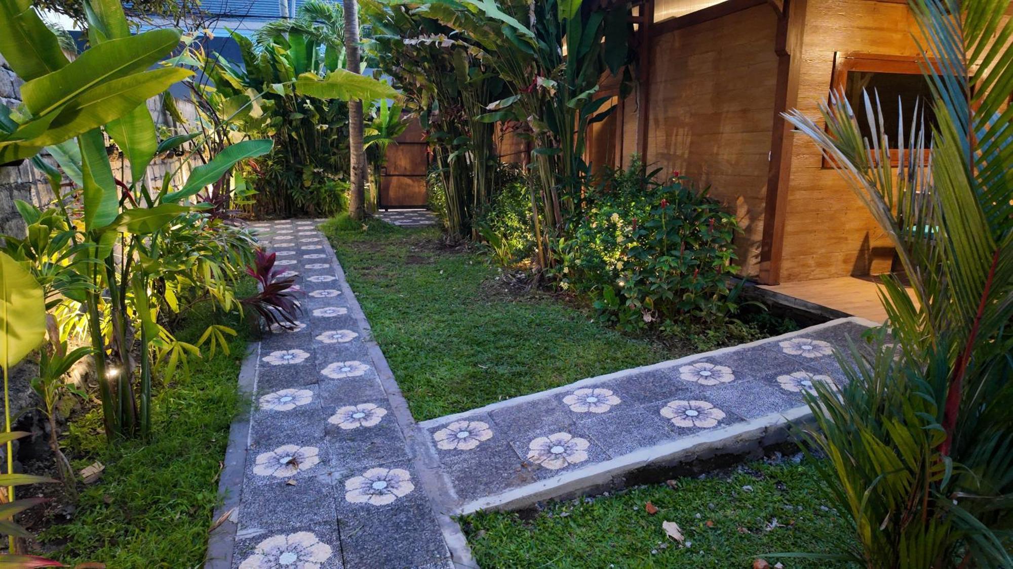 Private Joglo In Heart Of Sanur Villa Exteriör bild